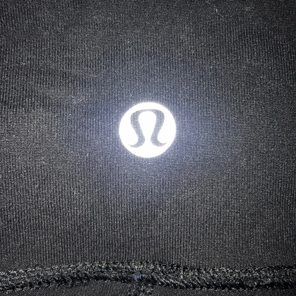 Lululemon cropped reversible leggings - Picture 3 of 4